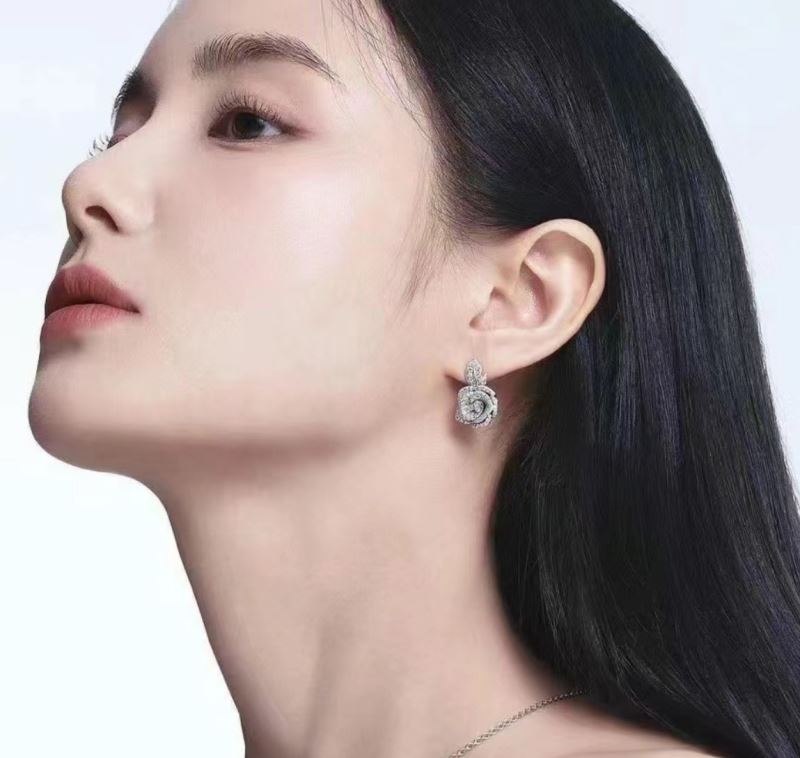 chr1st1an D10r earrings